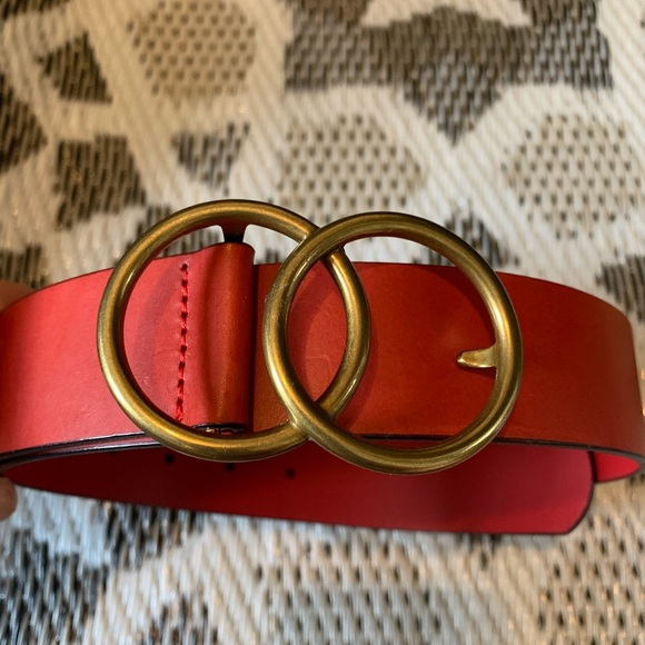 Auxiliary Red and Gold Leather Belt with O-Ring Buckle - Picture 2 of 4